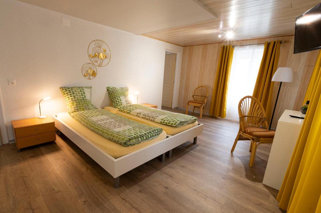 Hotel Bellavista "Bellevue" Saignelegier Bagian luar foto